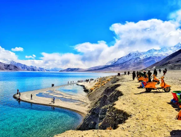 Himachal with Golden Temple Tour Package